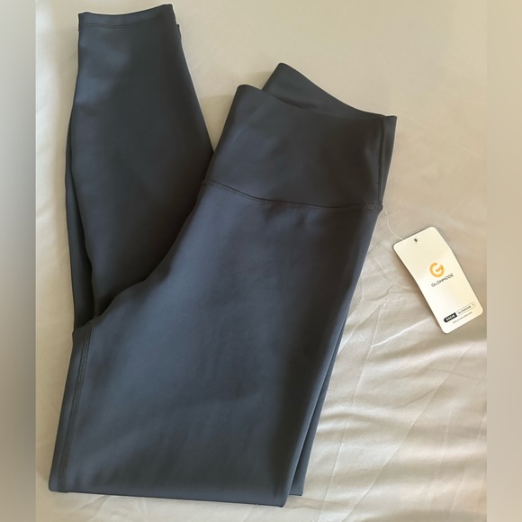 Glomode 24in pearlift anti slip hold up leggings - Picture 2 of 5